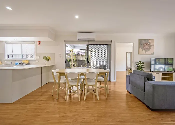 3Br Coomera Duplex 2- Cute & Cosy Home Close To Theme Park